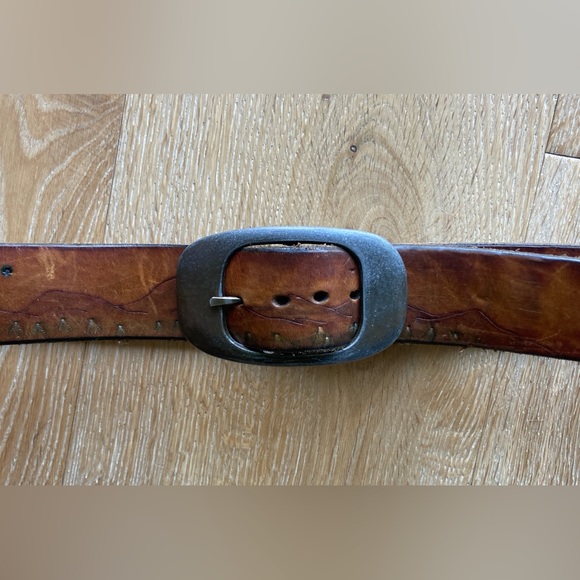 Vintage Tooled Leather Belt Mountain Sunset Scene 36 - Picture 9 of 9